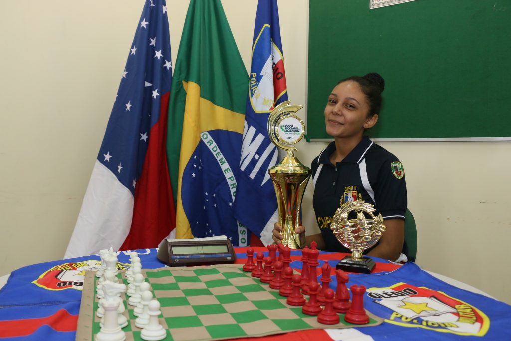 Aluna da rede estadual representará o as em Campeonato Brasileiro de  Xadrez